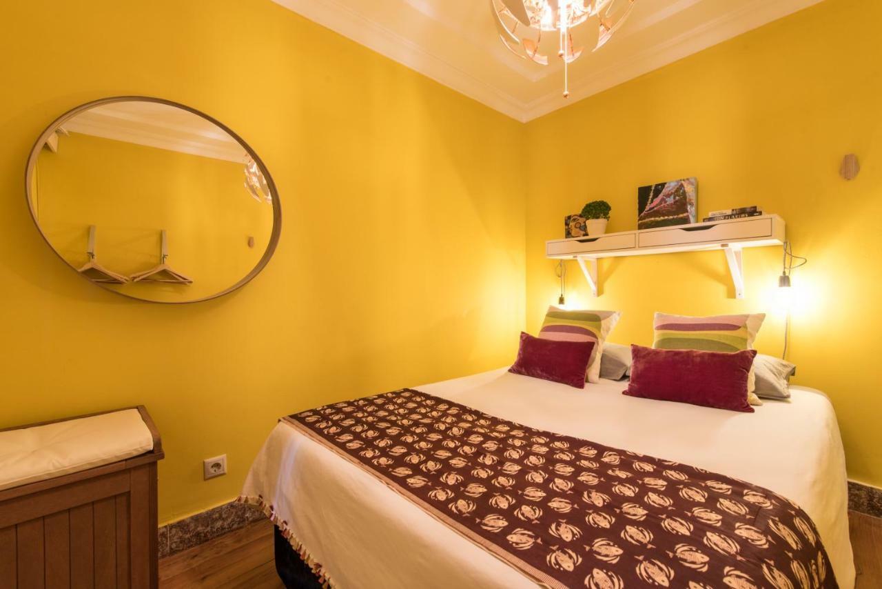Cozy Apartment In Historic Center Lisbon Bagian luar foto